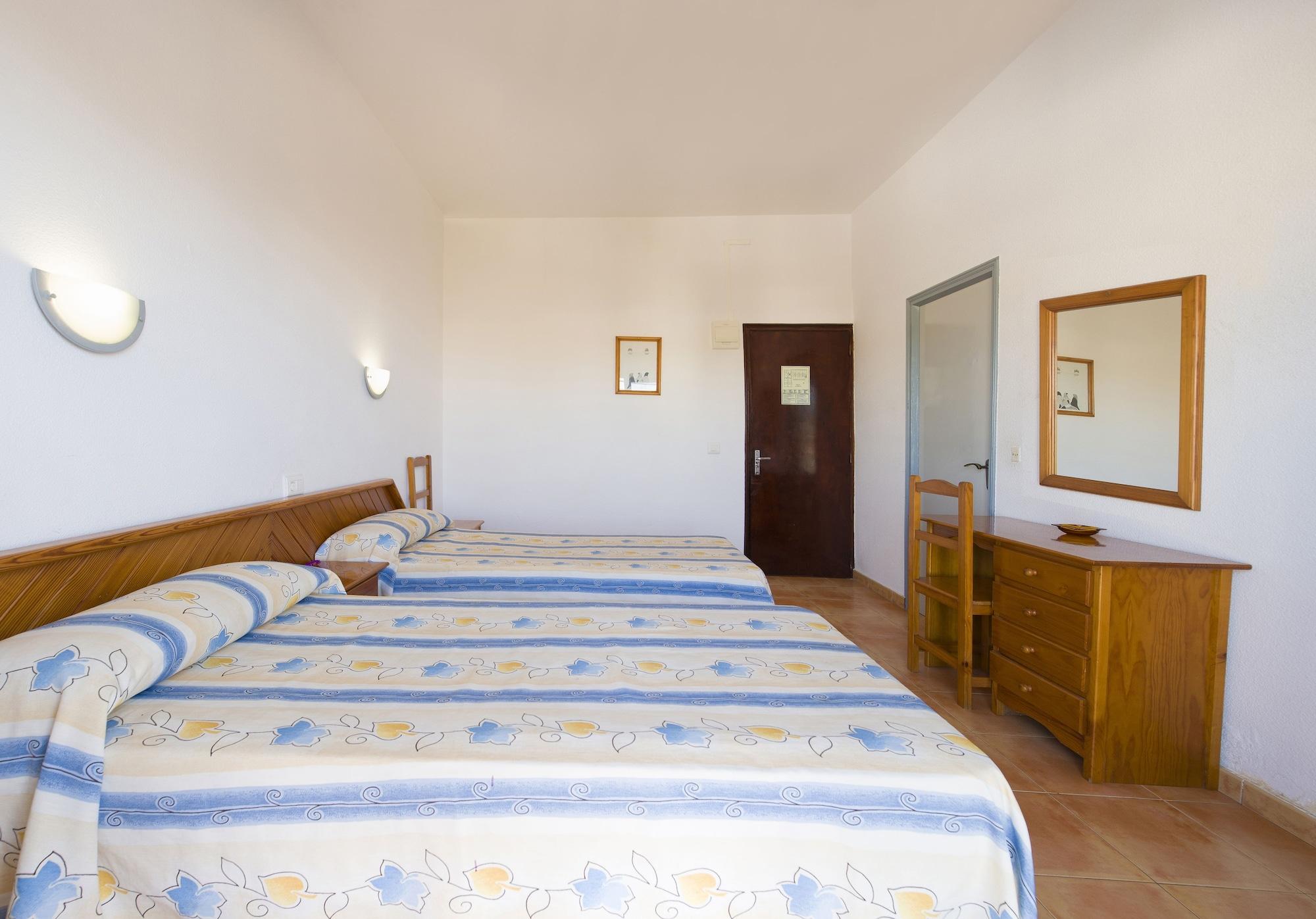 Hostal Anibal - Ab Group Hotel Sant Antoni de Portmany Екстериор снимка