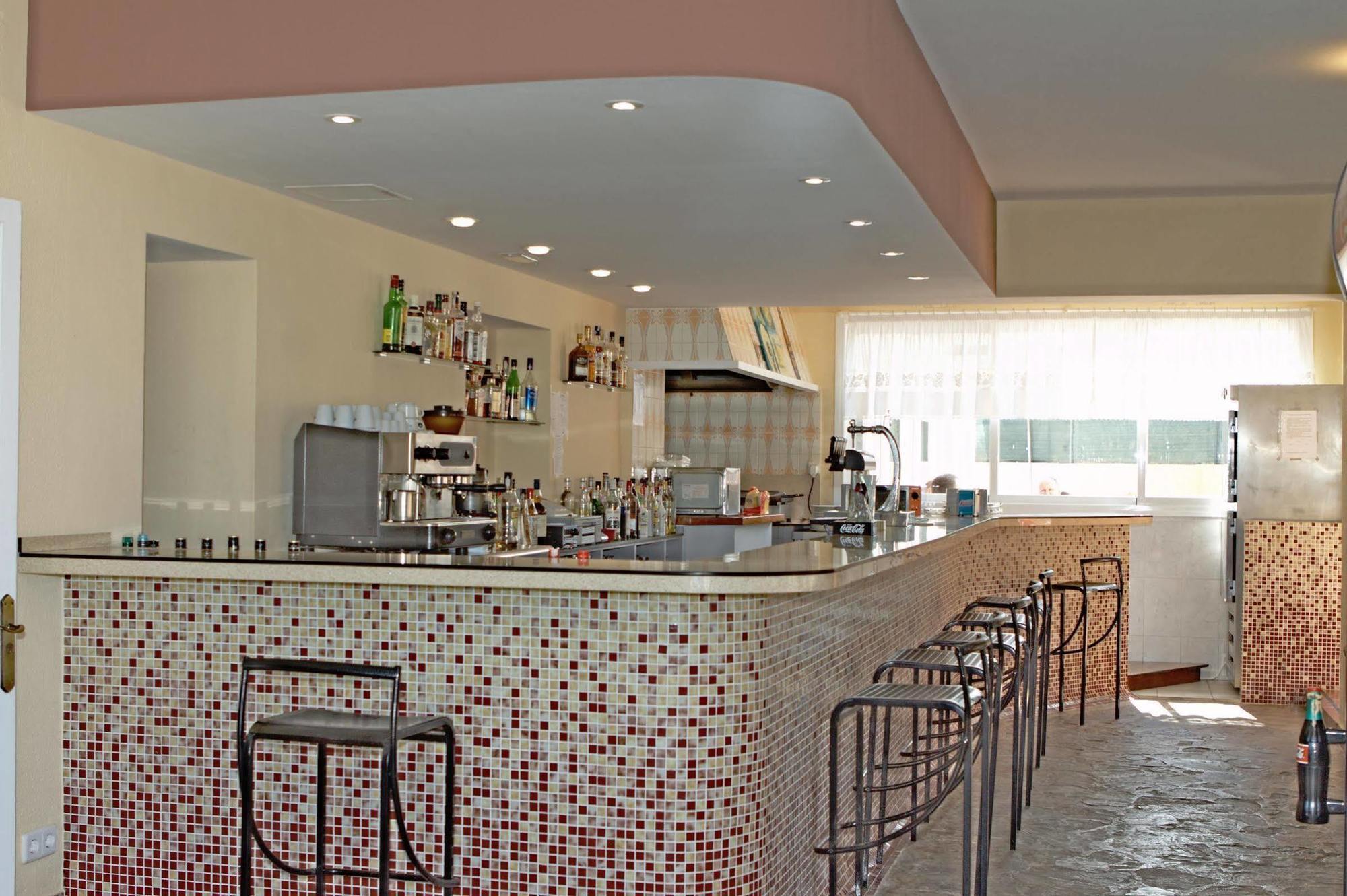 Hostal Anibal - Ab Group Sant Antoni de Portmany Екстериор снимка