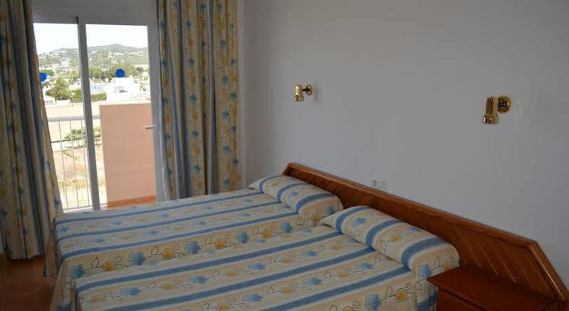 Hostal Anibal - Ab Group Hotel Sant Antoni de Portmany Екстериор снимка