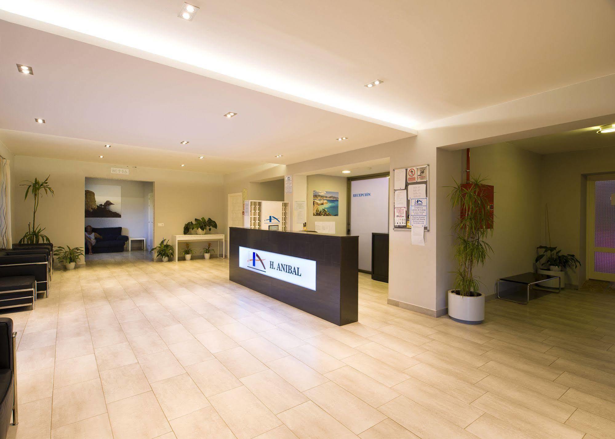 Hostal Anibal - Ab Group Sant Antoni de Portmany Екстериор снимка